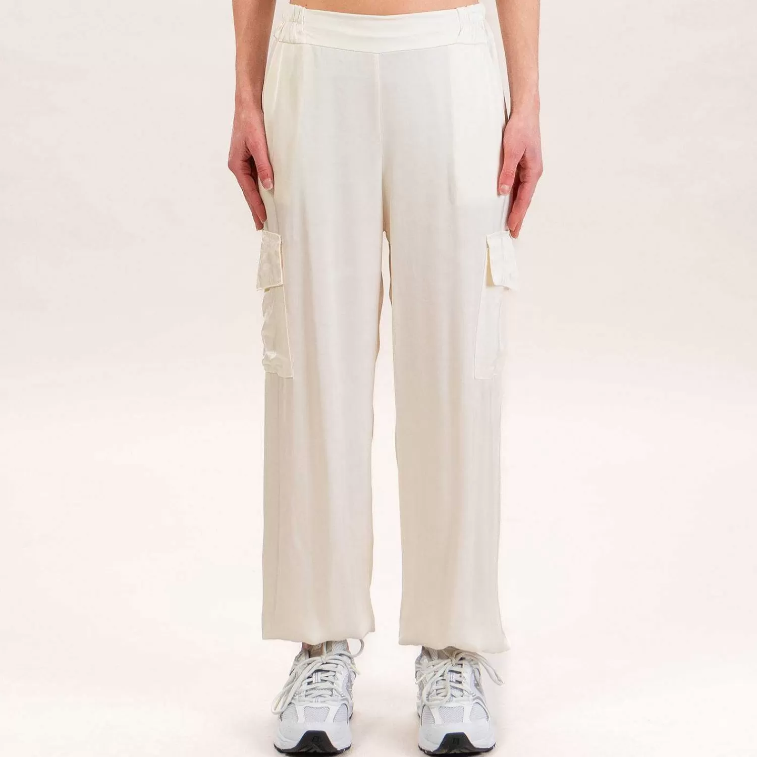 Outlet White Mood Dixie-Pantalone Satin Cargo Elastico Dietro - Burro