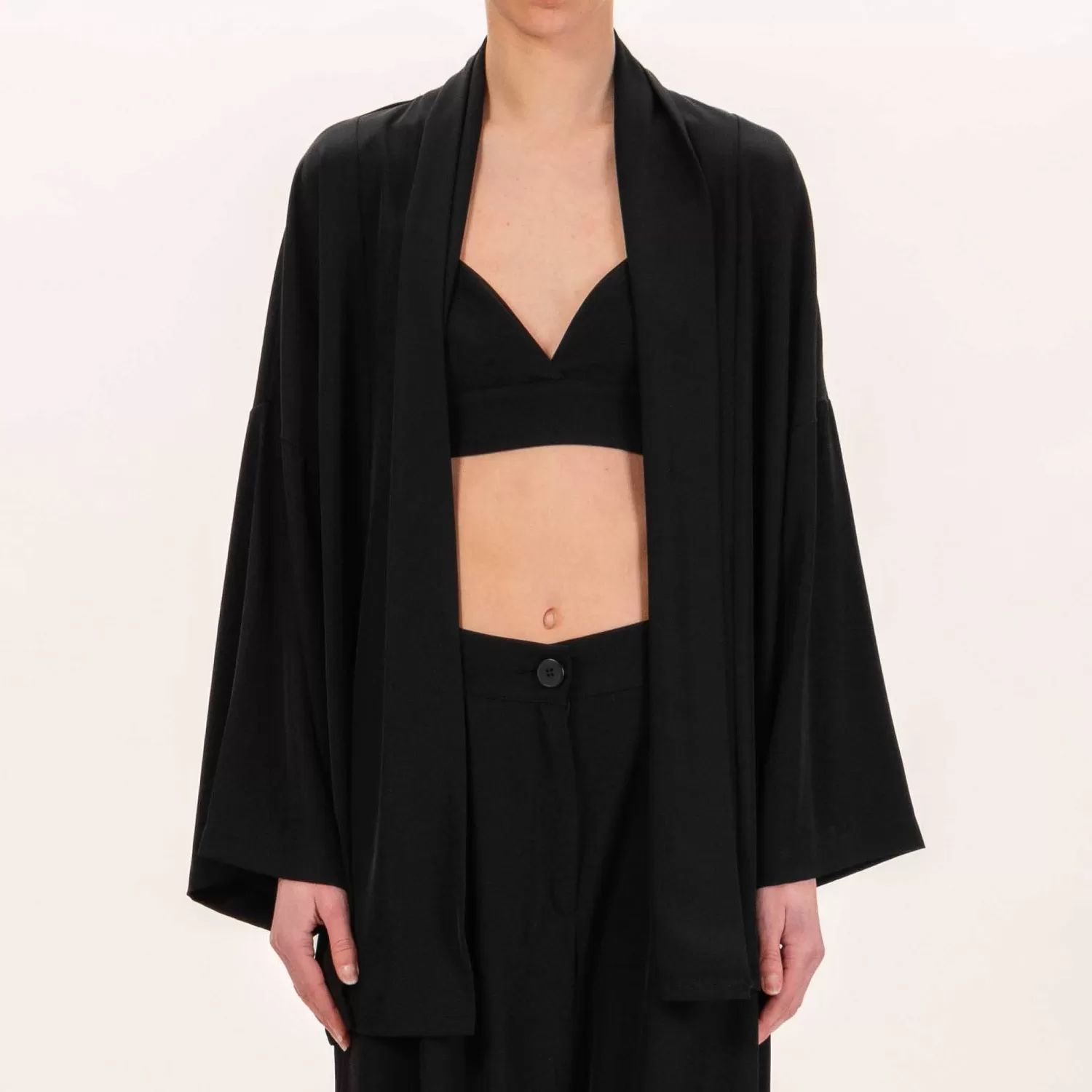 New White Mood Le Streghe-Kimono Manica Ampia - Nero