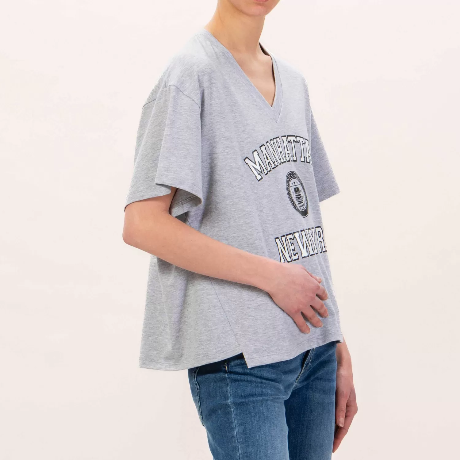 Outlet White Mood Souvenir-T-Shirt Scollo V Manhattan - Grigio