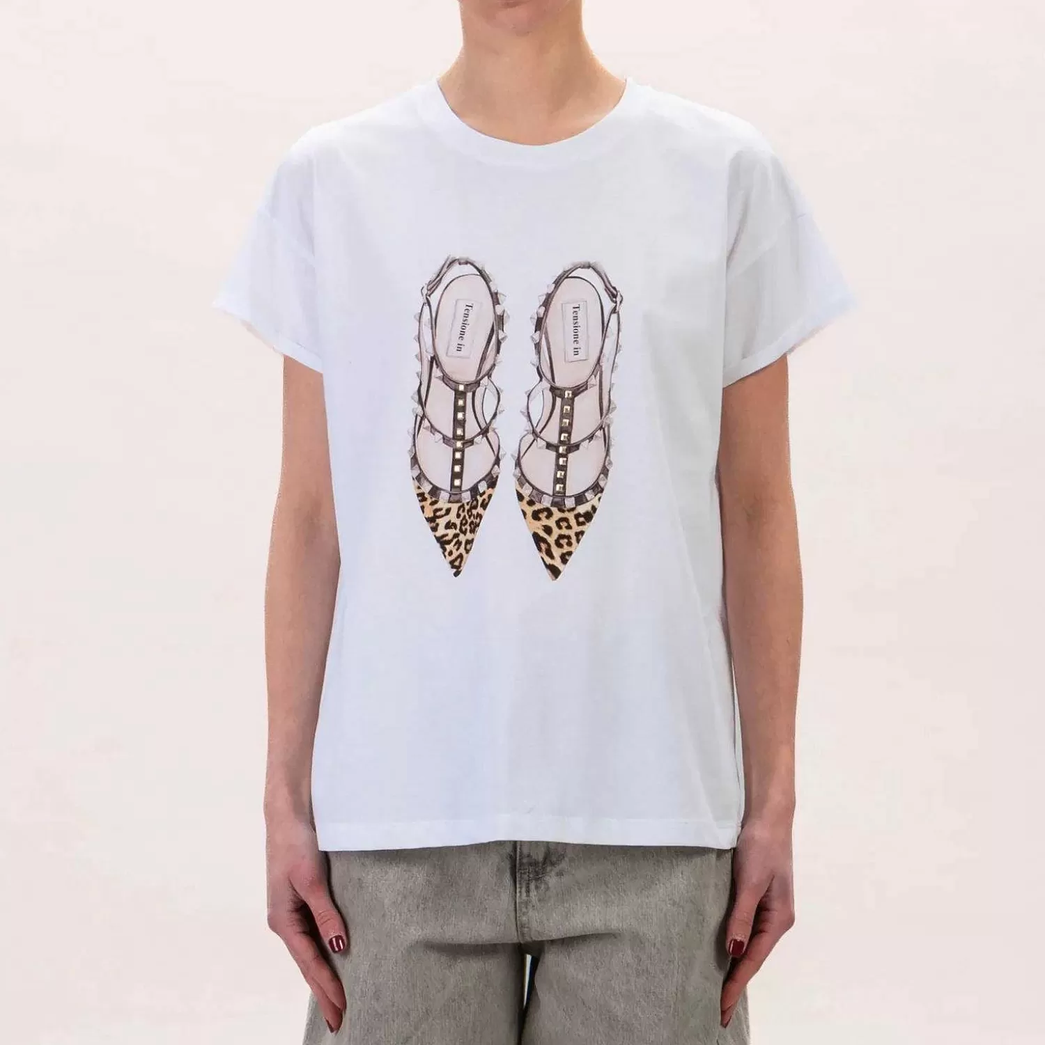 Outlet White Mood Tensione In-T-Shirt Stampa Scarpe - Latte/Maculato