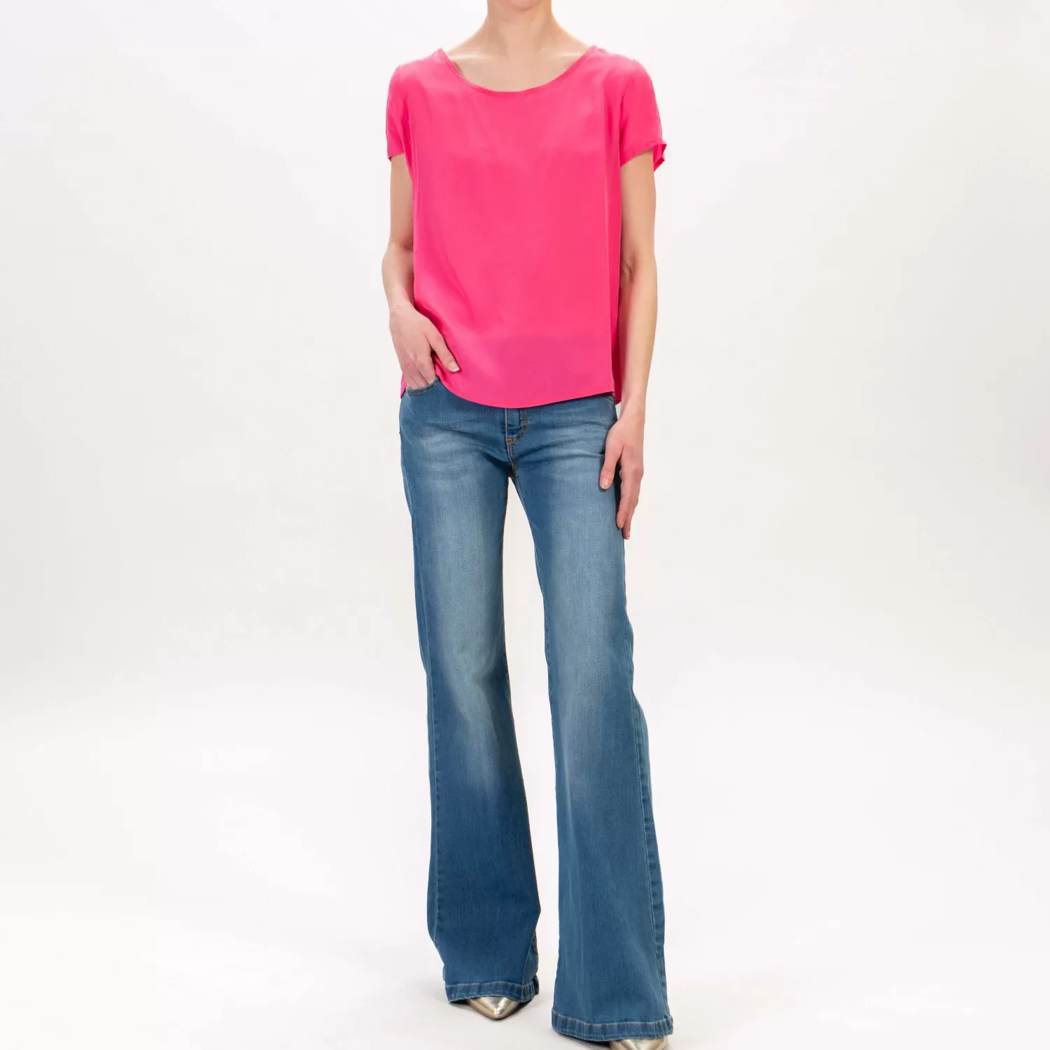 Shop White Mood Wu'Side-Blusa In Viscosa Fiocco Dietro - Fucsia