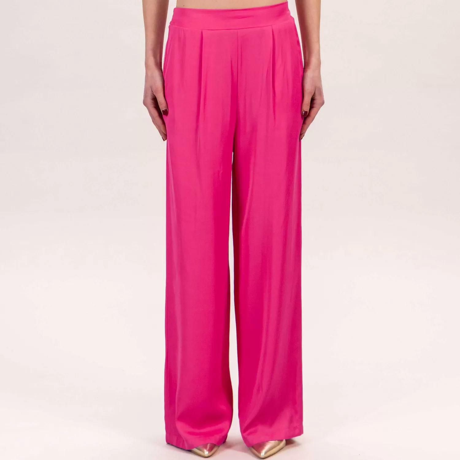 Shop White Mood Wu'Side-Pantalone In Satin Elastico Dietro - Fucsia