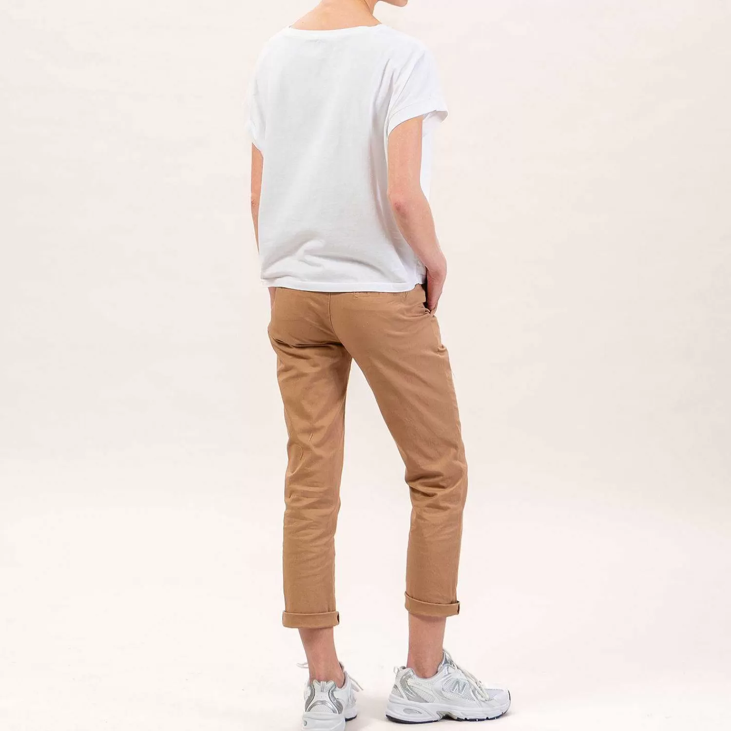 Hot White Mood Zeroassoluto-Pantalone Lois Chino Elasticizzato - Biscotto